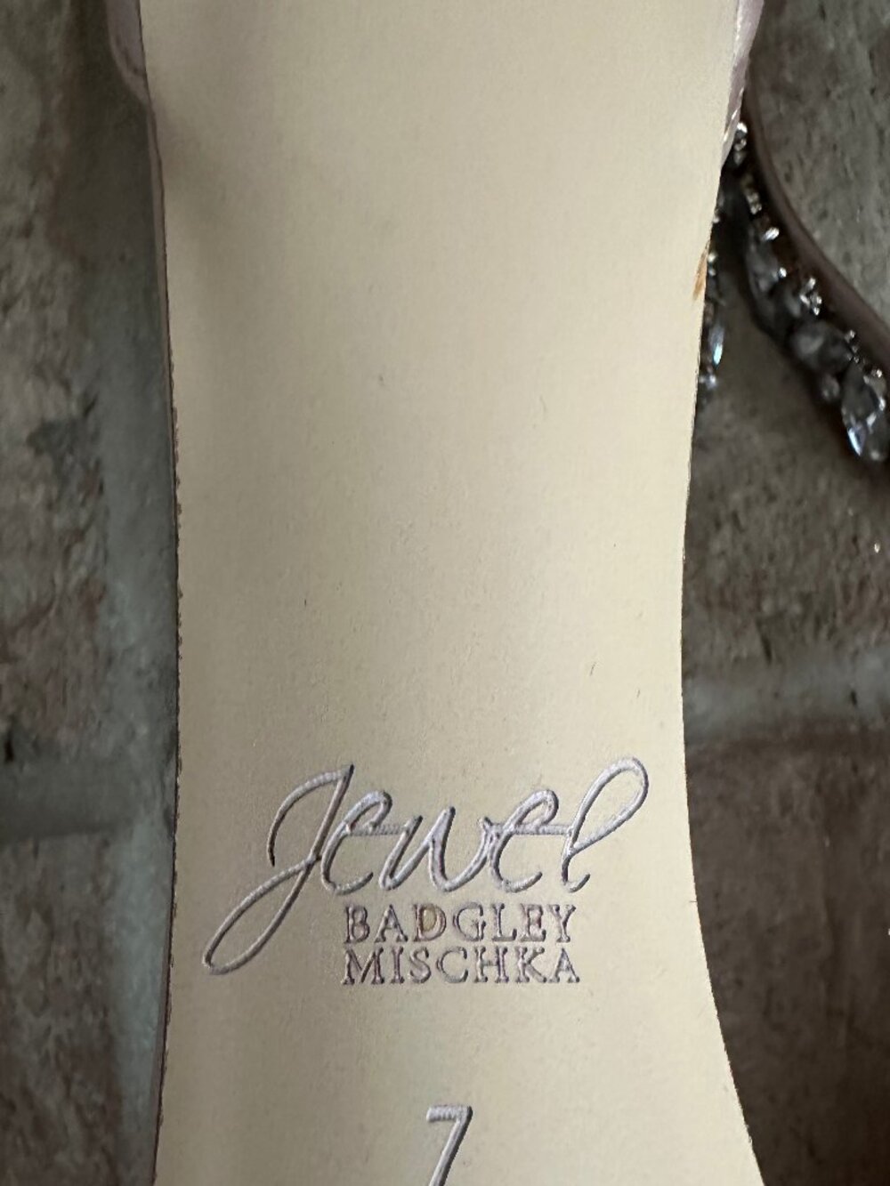Badgley Mischka Champayne 3" heel with Silver Jewels size 7 - Picture 3 of 7